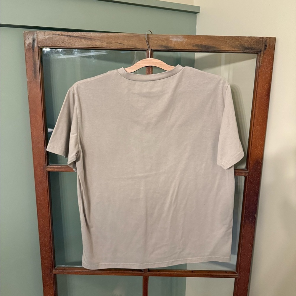 SHEIN Tan Short Sleeve Grpahic Tee - Picture 2 of 3